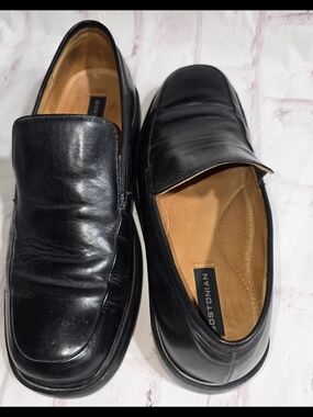 Bostonian Black Leather Men's  Slip-On Loafers, Tan Lining